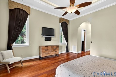 Experience refined living in this stunning private golf course - photo 36