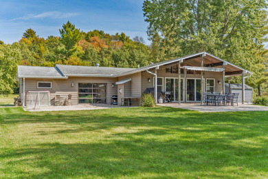 Lake Home For Sale in La Valle, Wisconsin