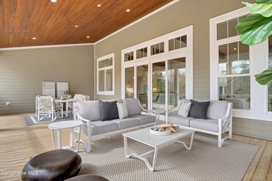 An exceptional opportunity to acquire a bespoke, custom-built - photo 38