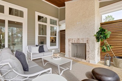 An exceptional opportunity to acquire a bespoke, custom-built - photo 39