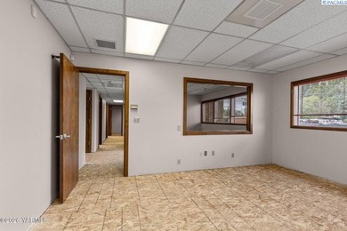 MLS# 293648 Opportunity for a growing professional firm / - photo 39