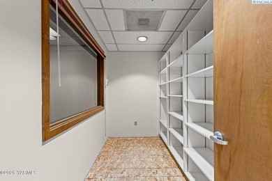 MLS# 293648 Opportunity for a growing professional firm / - photo 40