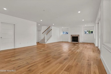 An exceptional opportunity to acquire a bespoke, custom-built - photo 56