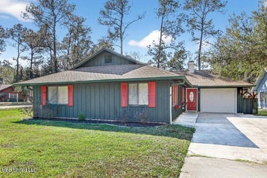 Twin Lakes Home Sale Pending in Diamondhead Mississippi