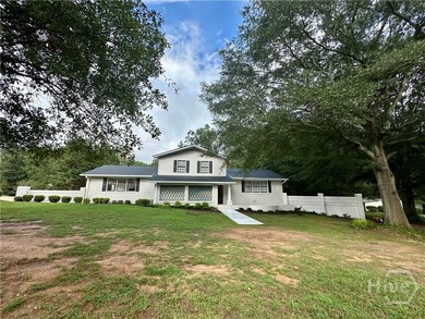 (private lake, pond, creek) Home For Sale in Commerce Georgia