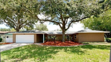 Lake Home For Sale in Bradenton, Florida