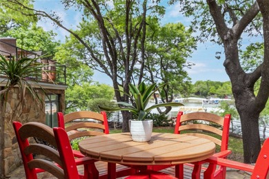 Stunning split-level, fully-furnished and deep-watered - photo 10