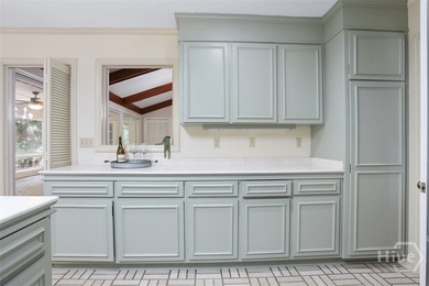 Welcome to this beautiful, spacious home in the prestigious - photo 13
