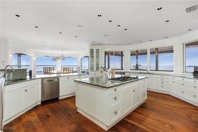 Located on the eastern shore of the reimagined and redeveloped - photo 16