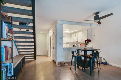 Welcome to this beautifully updated 2-bedroom, 1-bathroom condo - photo 6