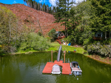 Lakefront home w/ deeded lake access & a private dock - Lake Home For Sale in Lakeside, Oregon