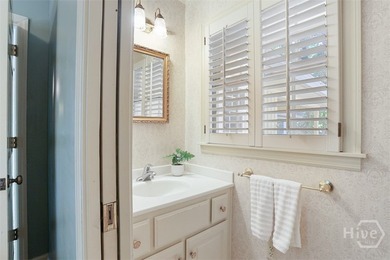Welcome to this beautiful, spacious home in the prestigious - photo 20