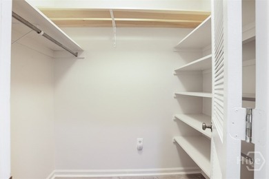 Welcome to this beautiful, spacious home in the prestigious - photo 24