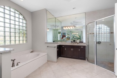 Step onto this stunning contemporary 5B/4Full BA/3 car gar - photo 28