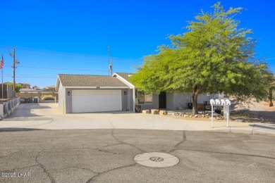 Lake Townhome/Townhouse For Sale in Lake Havasu City, Arizona