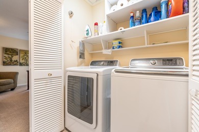 Immaculate lakeside 2nd floor 3-bedroom, 2-bathroom condo in - photo 34