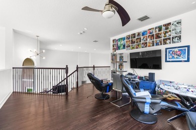 Step onto this stunning contemporary 5B/4Full BA/3 car gar - photo 34