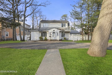 Lake Carasaljo Home For Sale in Lakewood New Jersey