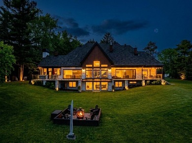 Exceptional residence offering over 7,500 sq. ft. of living - photo 1