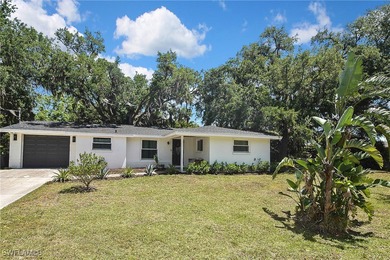 Caloosahatchee River Home For Sale in North Fort Myers Florida