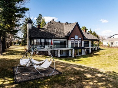 Exceptional residence offering over 7,500 sq. ft. of living - photo 3