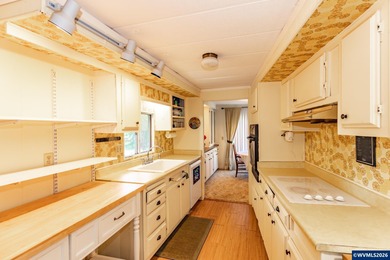 Secluded, private, and quiet, this peaceful retreat offers