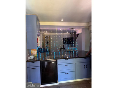 Price Improvement! Rare Opportunity for multigenerational living - photo 17