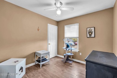 This well-maintained 4-bedroom, 2.5-bath colonial in Toms River - photo 20