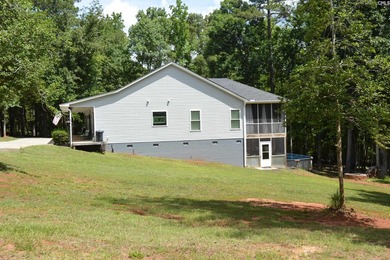 Escape to your own private retreat on 5 beautiful wooded acres - photo 4
