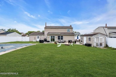 This well-maintained 4-bedroom, 2.5-bath colonial in Toms River - photo 25