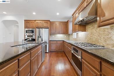 Welcome to 282 Drummond Drive, an elegant executive residence - photo 7