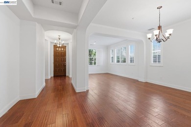 Welcome to 282 Drummond Drive, an elegant executive residence - photo 9