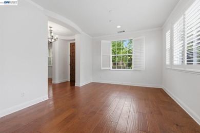 Welcome to 282 Drummond Drive, an elegant executive residence - photo 10