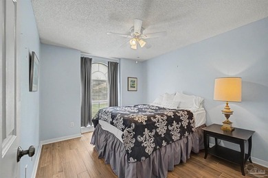 Who says you can't have it all? This 4 bed 3 bath beauty serves - photo 34
