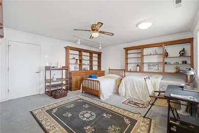 Enjoy lakefront living at its finest with this 4 bed, 4 bath - photo 42