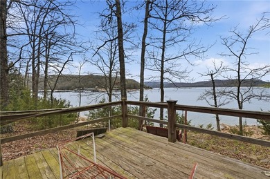 Enjoy lakefront living at its finest with this 4 bed, 4 bath - photo 46