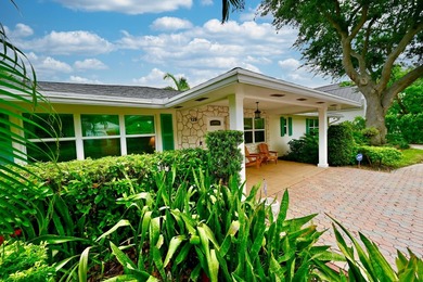 Nestled within West Palm Beach's highly sought-after SoSo - photo 3