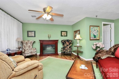 Welcome to 211 Heritage Blvd Condo at Kensington Place in Regent