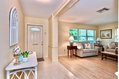 Nestled within West Palm Beach's highly sought-after SoSo - photo 4