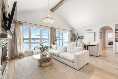 Lake Home For Sale in Lanoraie,