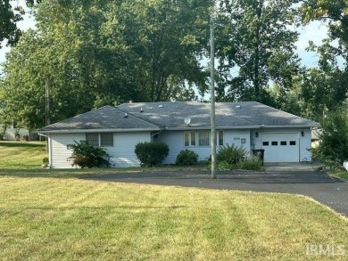 Dewart Lake Home For Sale in Syracuse Indiana