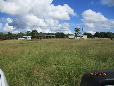 WELCOME to this exceptional 101.77+/-ACRE CATTLE RANCH/FARM - photo 1