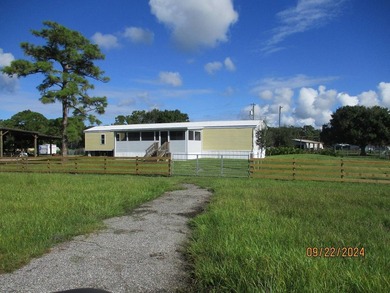 WELCOME to this exceptional 101.77+/-ACRE CATTLE RANCH/FARM - photo 2