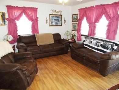 2-MOVE-IN READY HOMES FOR THE PRICE OF 1!!!The 3 bedroom, 2 bath - photo 7