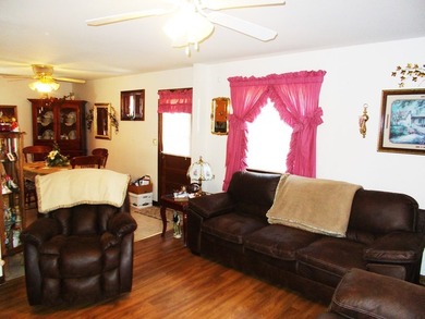 2-MOVE-IN READY HOMES FOR THE PRICE OF 1!!!The 3 bedroom, 2 bath - photo 8
