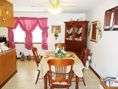 2-MOVE-IN READY HOMES FOR THE PRICE OF 1!!!The 3 bedroom, 2 bath - photo 10