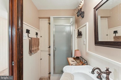 Welcome to an extraordinary retreat where historic charm meets - photo 15