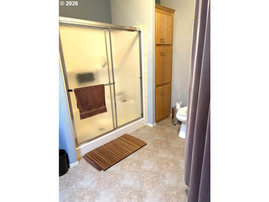 This spacious 1,620 sq ft manufactured home offers easy - photo 23