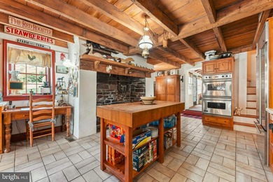 Welcome to an extraordinary retreat where historic charm meets - photo 24