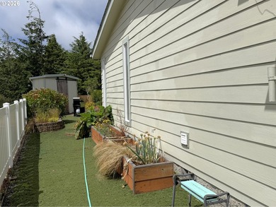 This spacious 1,620 sq ft manufactured home offers easy - photo 33